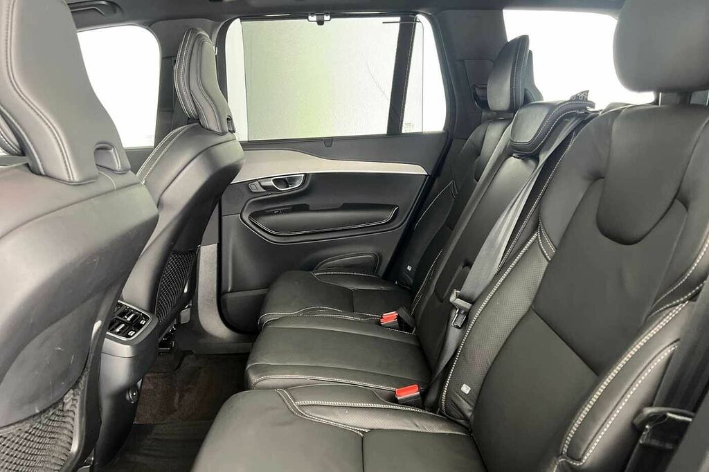 Volvo XC90 Plus Black #17