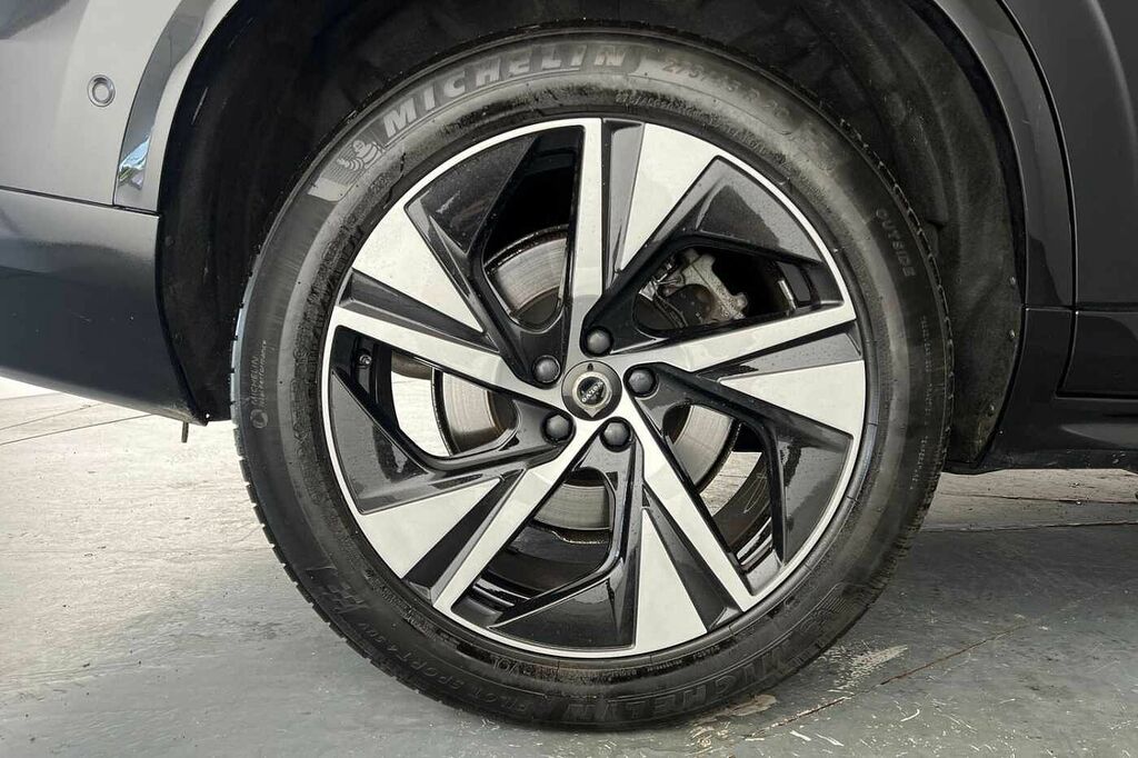 Volvo XC90 Plus Black #24