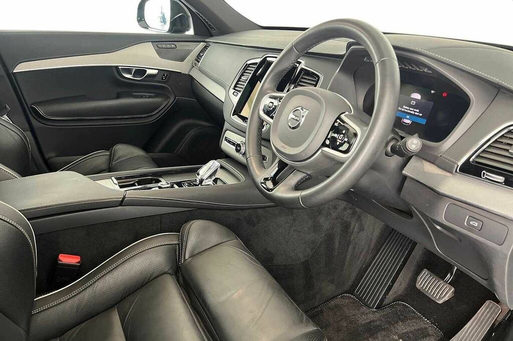 Volvo XC90 Plus Black #10