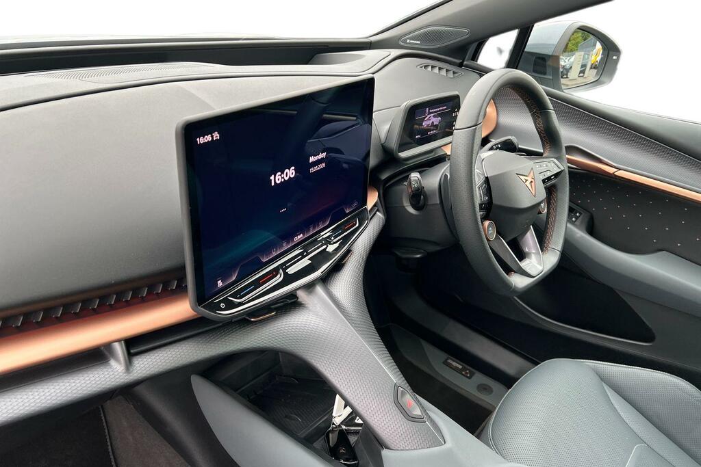 Cupra Tavascan 250Kw Vz2 77Kwh Awd White #2
