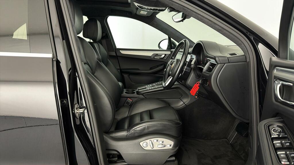 Porsche Macan Macan Gts S-a Grey #15