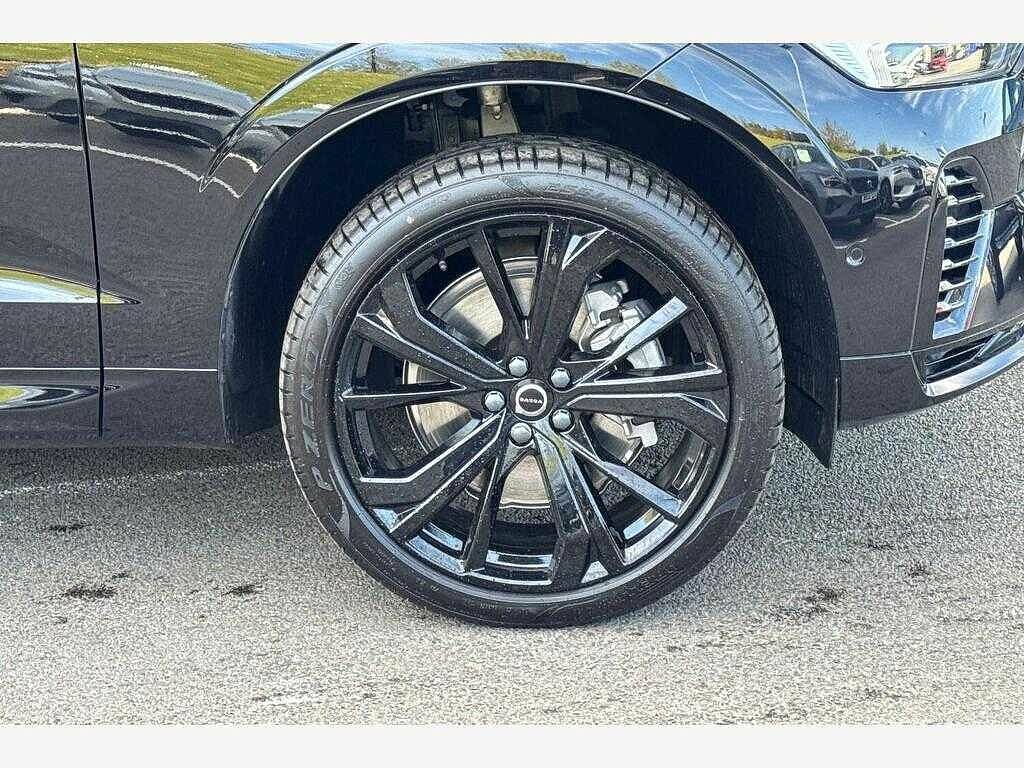 Volvo XC60 Black Edition Plus, T6 Awd Plug-in Hybrid, Electri Black #5