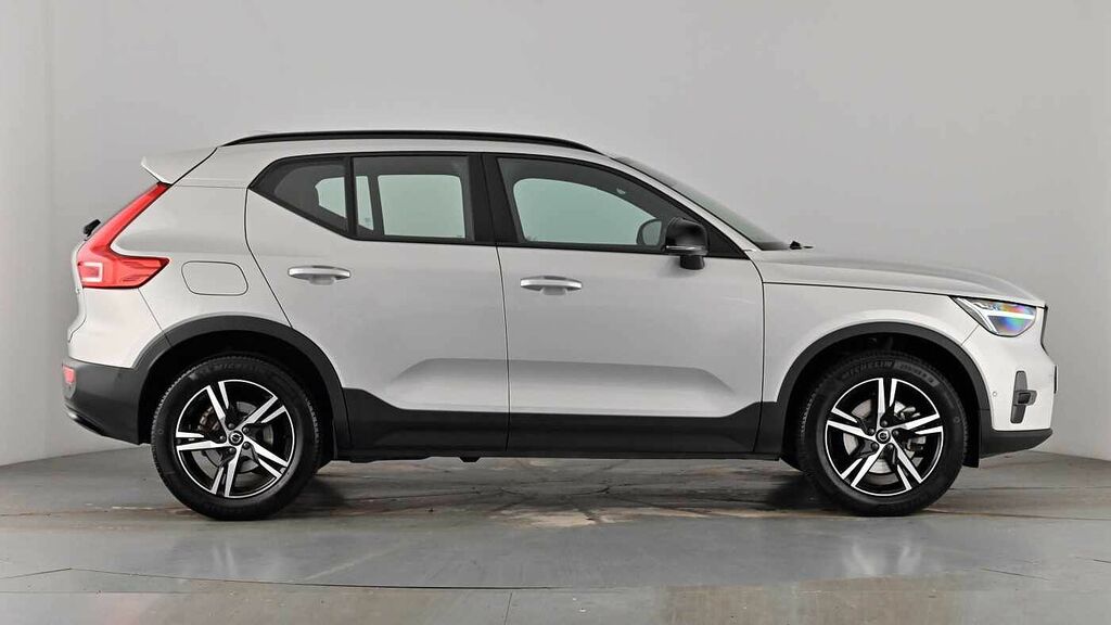 Volvo XC40 Plus B3 Dark Mild Hybrid YA24KNJ Silver #3