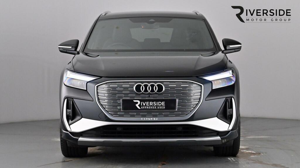 Audi Q4 E Tron 40 S Line 82Kwh Black #4