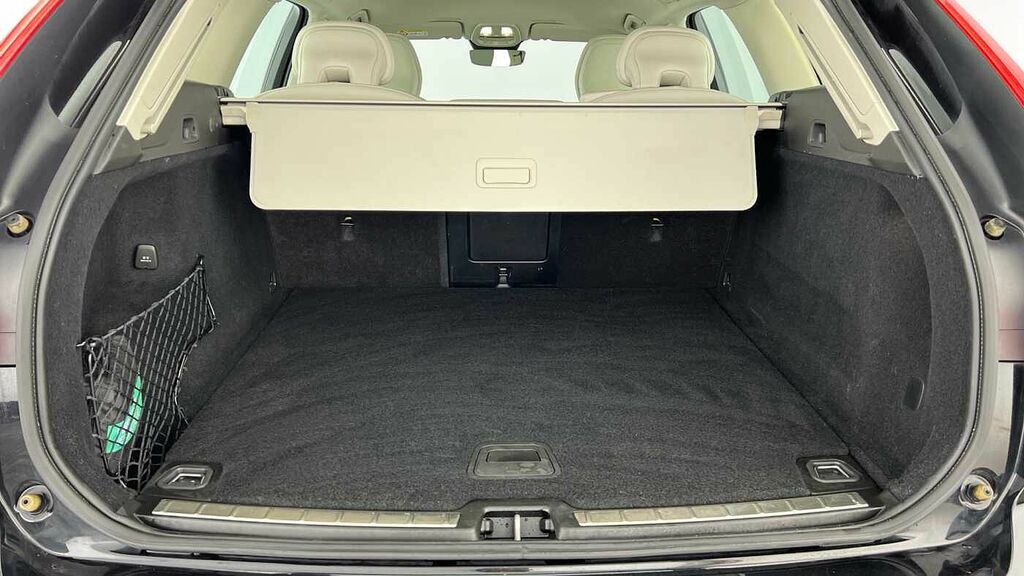 Volvo XC60 Plus, B4 Mild Hybrid, Dark Black #6