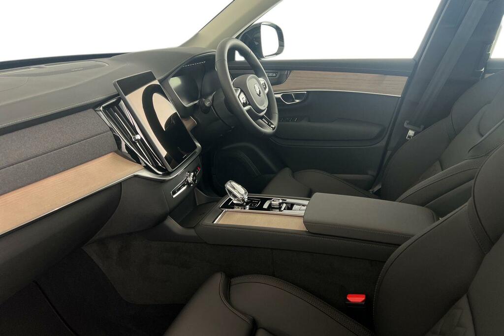 Volvo XC90 B5 Plus, Awd Mild Hybrid, Dark, 7 Seats YR26JRU Black #3