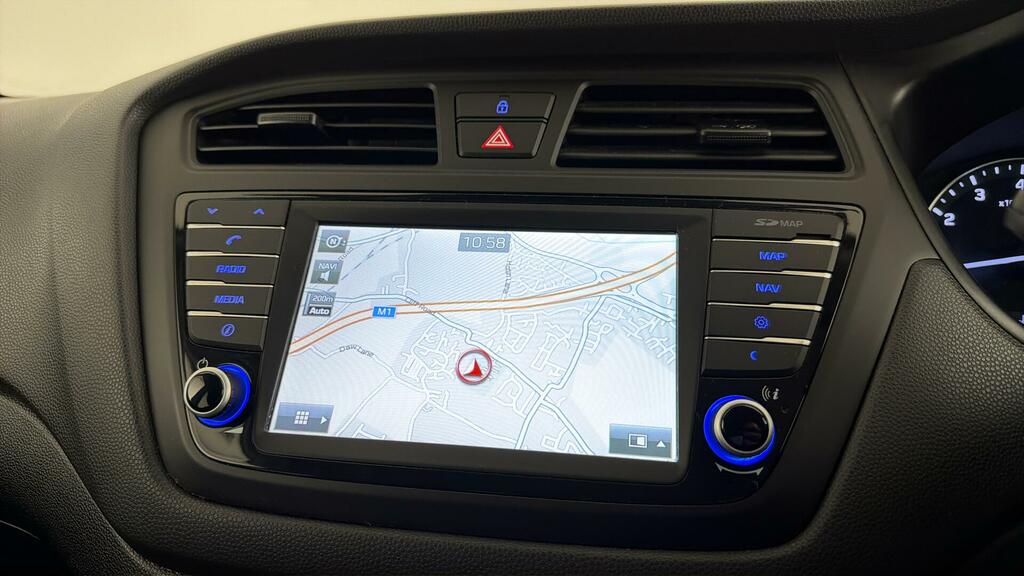 Hyundai I20 1.2 S White #21