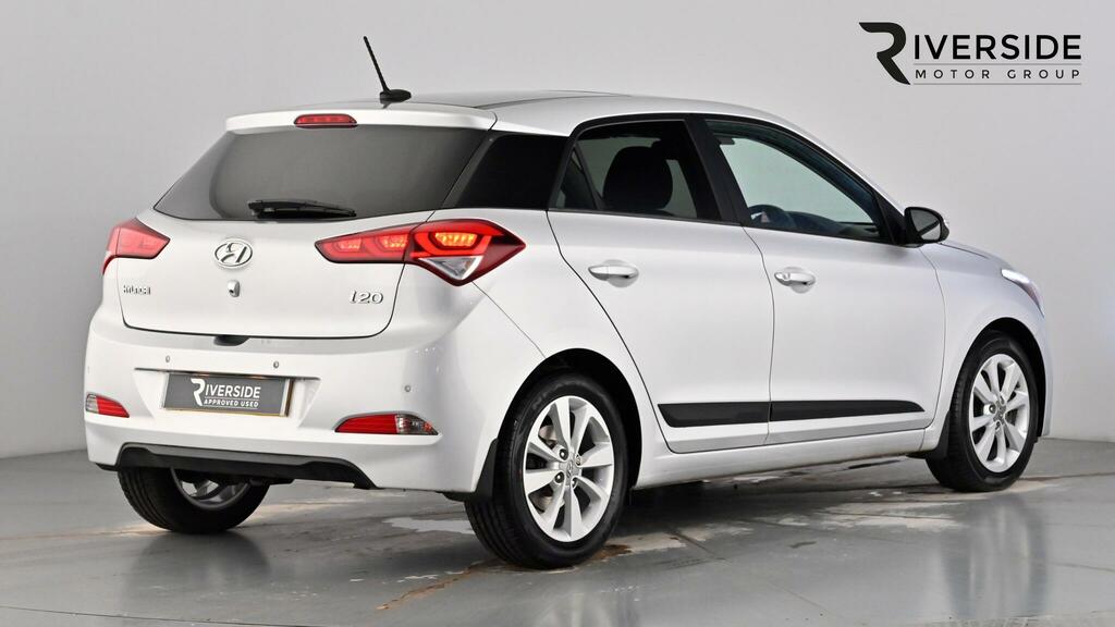 Hyundai I20 1.2 S White #7