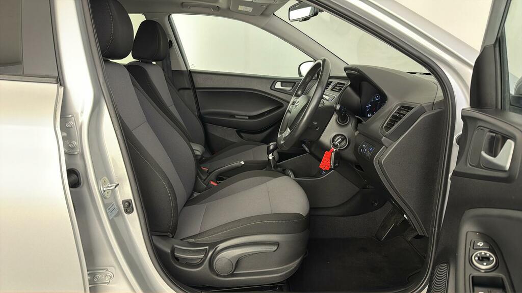 Hyundai I20 1.2 S White #15