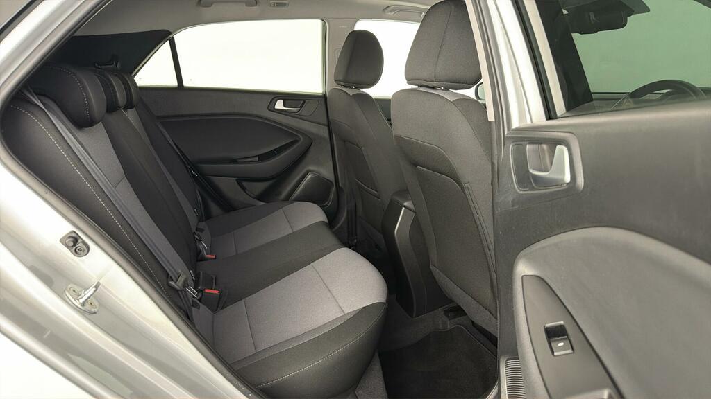 Hyundai I20 1.2 S White #13