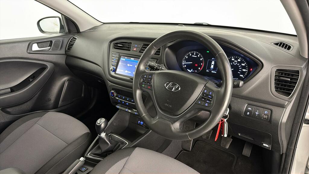 Hyundai I20 1.2 S White #14