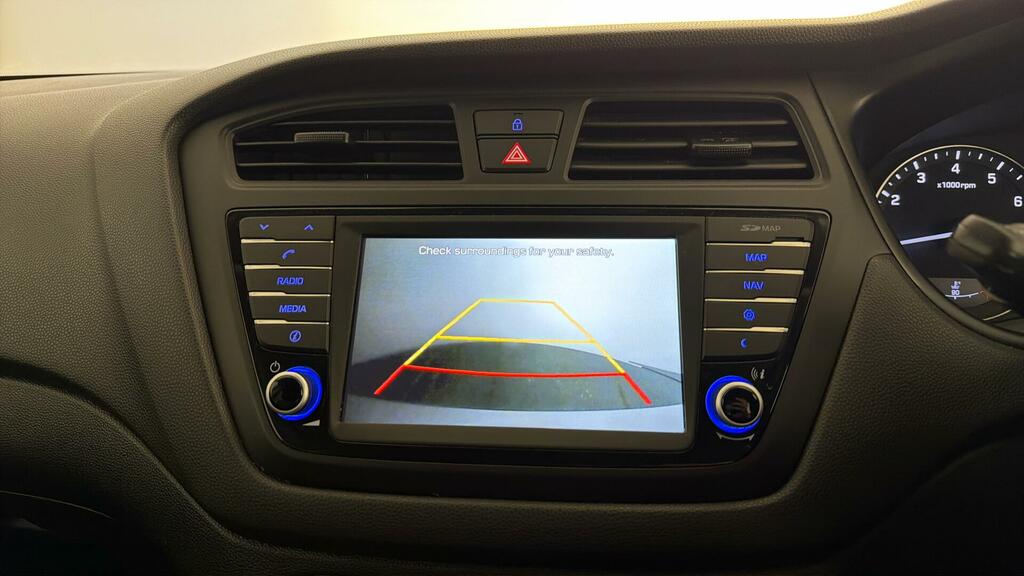 Hyundai I20 1.2 S White #22