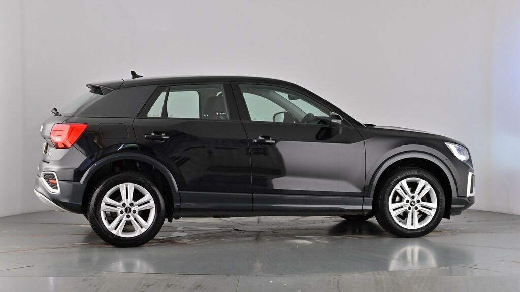 Audi Q2 Q2 Sport 35 Tfsi White #70