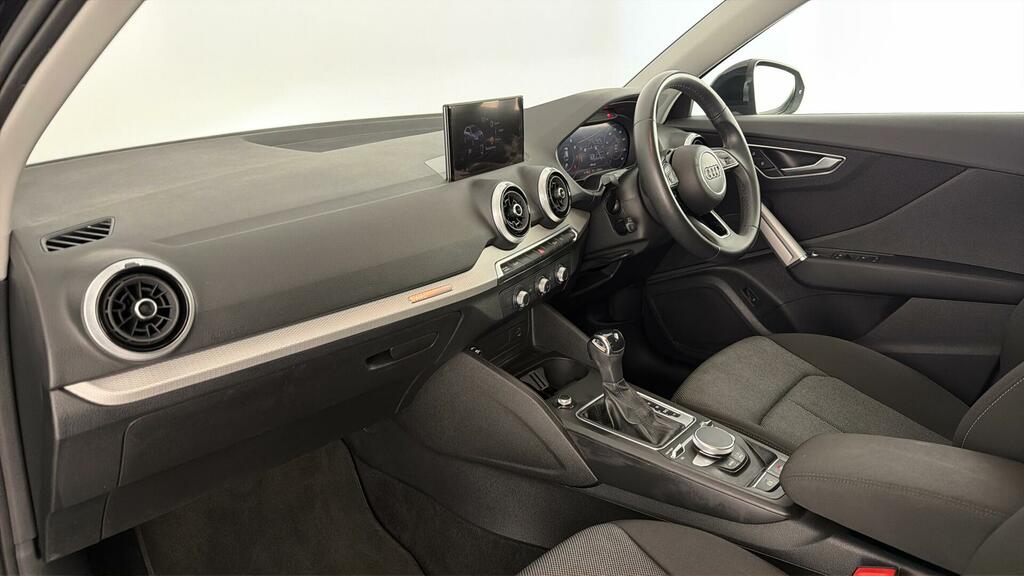 Audi Q2 Q2 Sport 35 Tfsi White #8