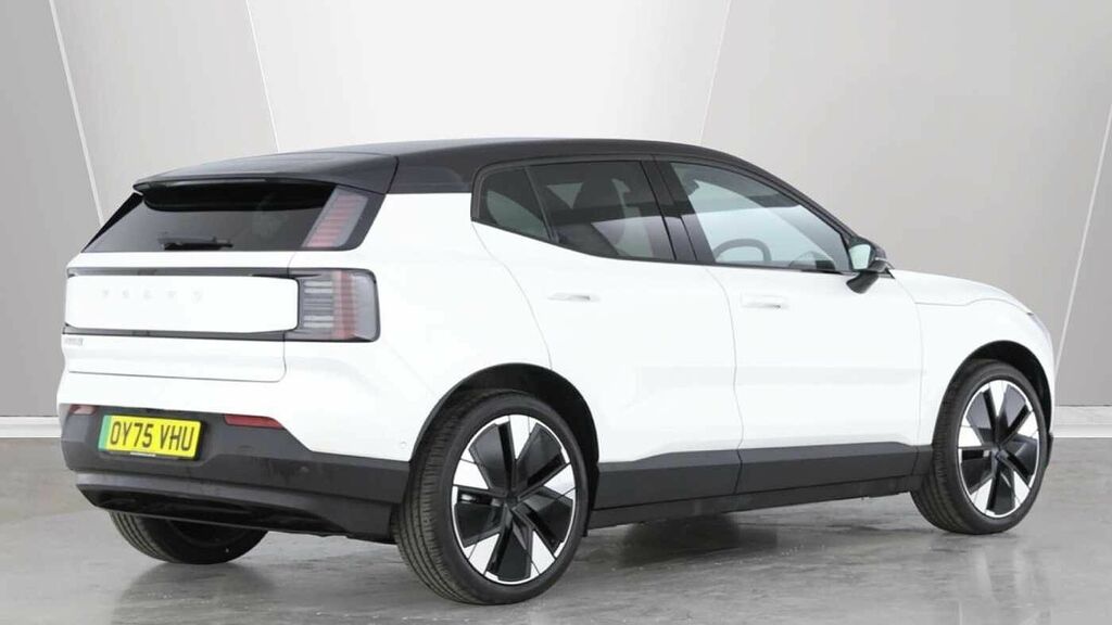 Volvo EX30 315Kw Twin Motor Performance Plus 69Kwh White #9