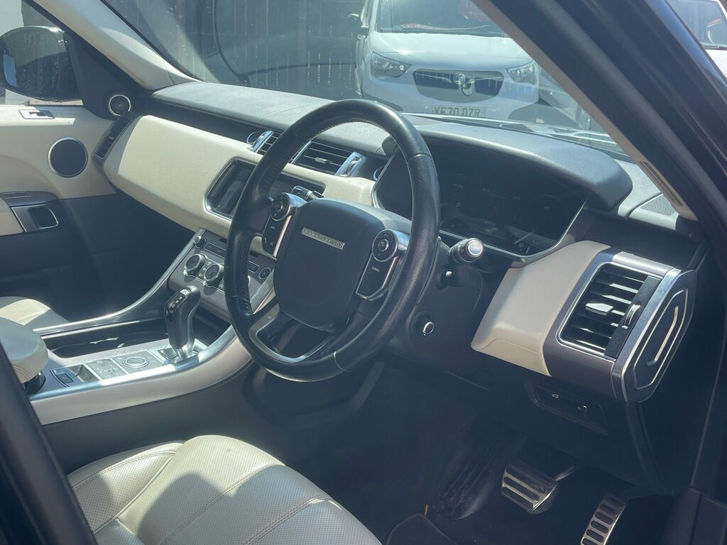 Land Rover Range Rover Sport 3.0 Range Rover Sport Hse Sdv6 306 Bhp BX64NPO Black #5