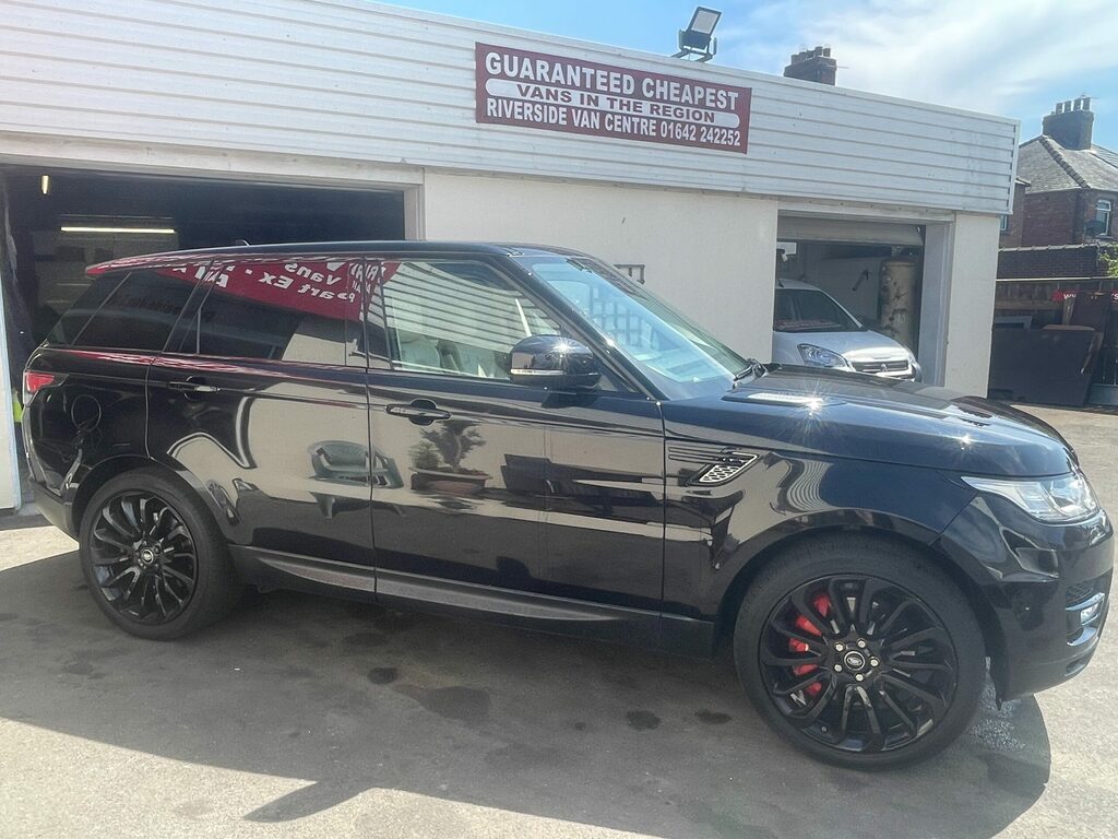 Land Rover Range Rover Sport 3.0 Range Rover Sport Hse Sdv6 306 Bhp BX64NPO Black #3