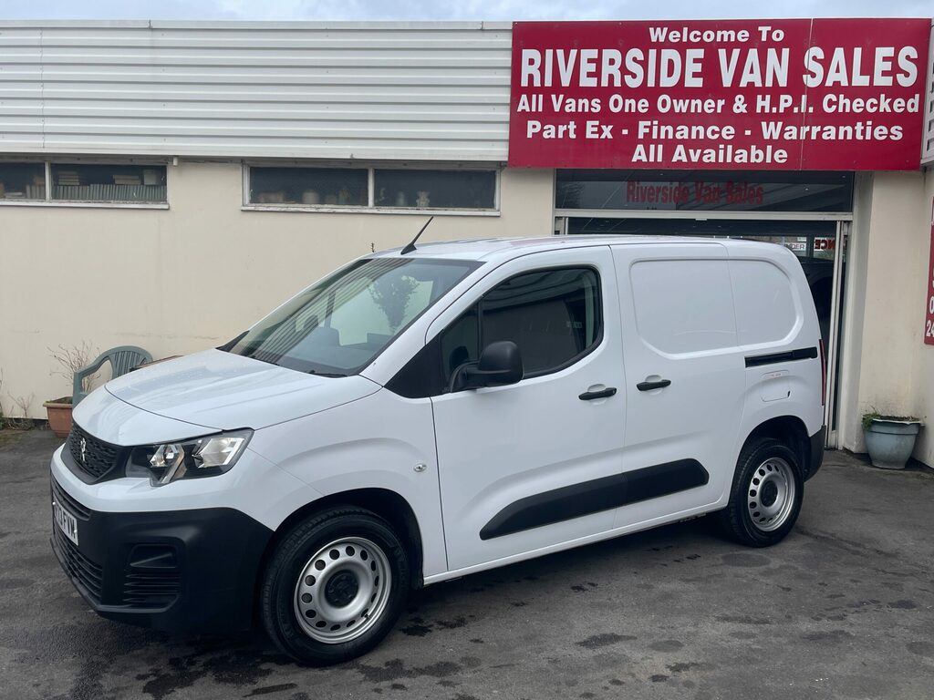 Peugeot Partner 1.5 Partner Professional Premium Bhdi 100.6 Bhp MP73FVM White #2