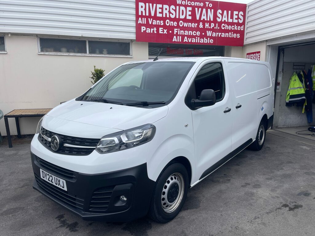Vauxhall Vivaro 1.5 Vivaro F2900 Dynamic Ss 100.6 Bhp White