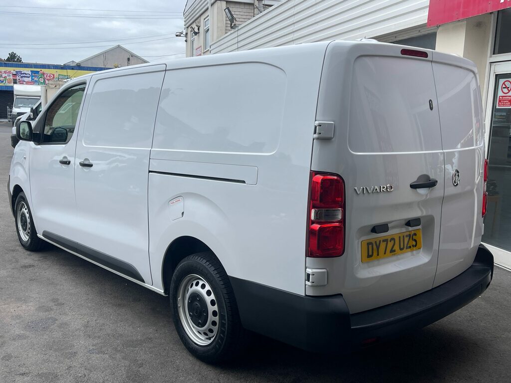 Vauxhall Vivaro 1.5 Vivaro F2900 Dynamic Ss 100.6 Bhp DY72UZS White #3