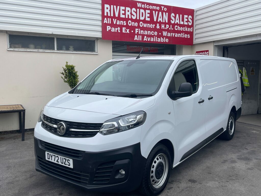 Vauxhall Vivaro 1.5 Vivaro F2900 Dynamic Ss 100.6 Bhp White