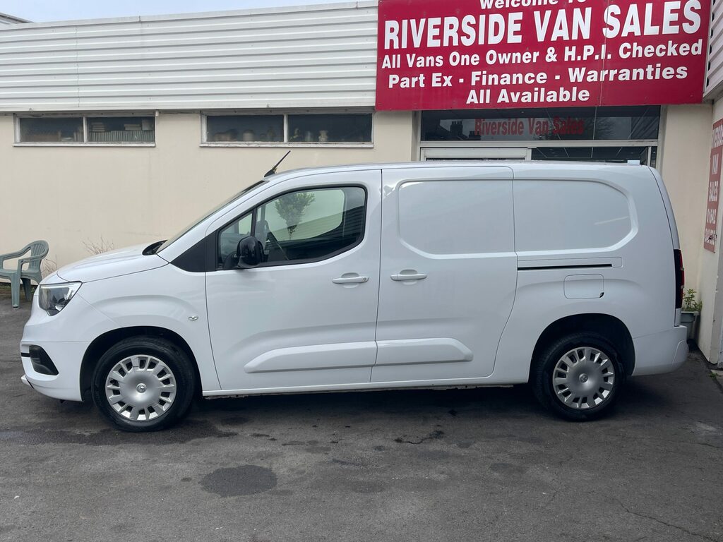 Vauxhall Combo 1.5 Combo 2300 Professional Turbo D Ss 100.6 Bhp DP23UHL White #3