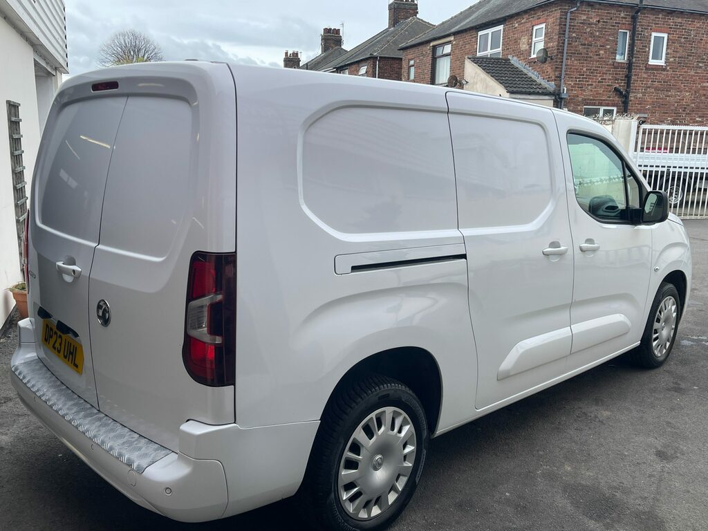 Vauxhall Combo 1.5 Combo 2300 Professional Turbo D Ss 100.6 Bhp DP23UHL White #6