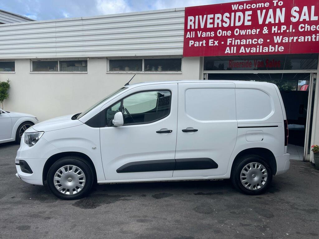 Vauxhall Combo Diesel White #3
