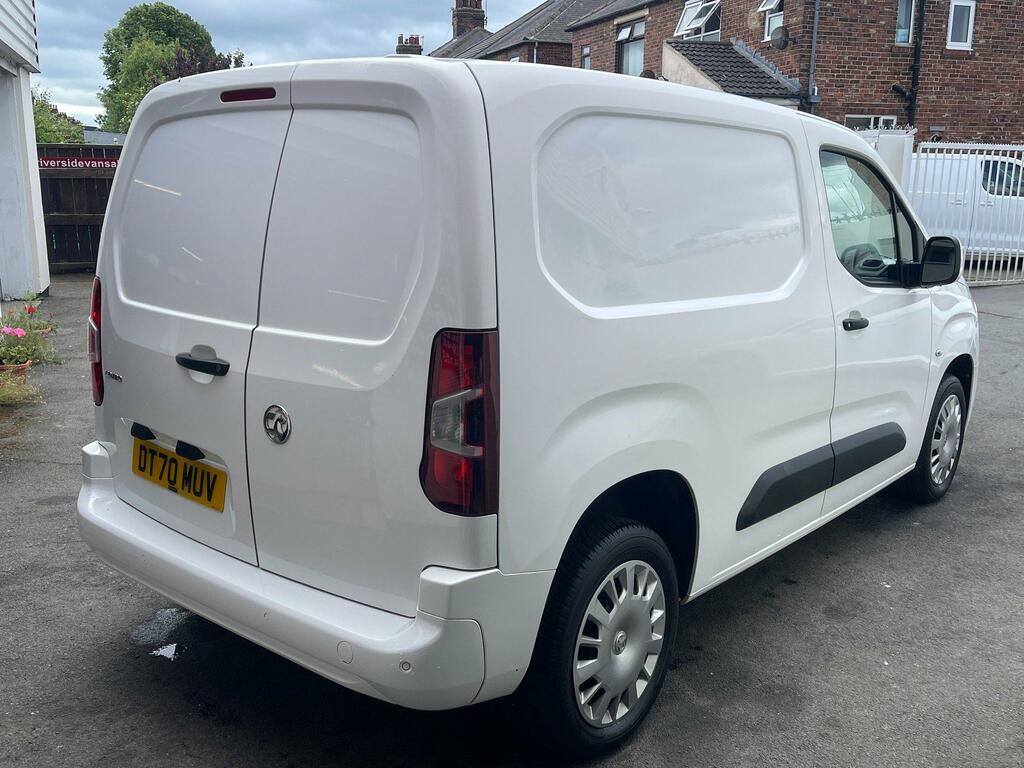 Vauxhall Combo 2300 1.5 Turbo D 100Ps H1 Dynamic Van White #7