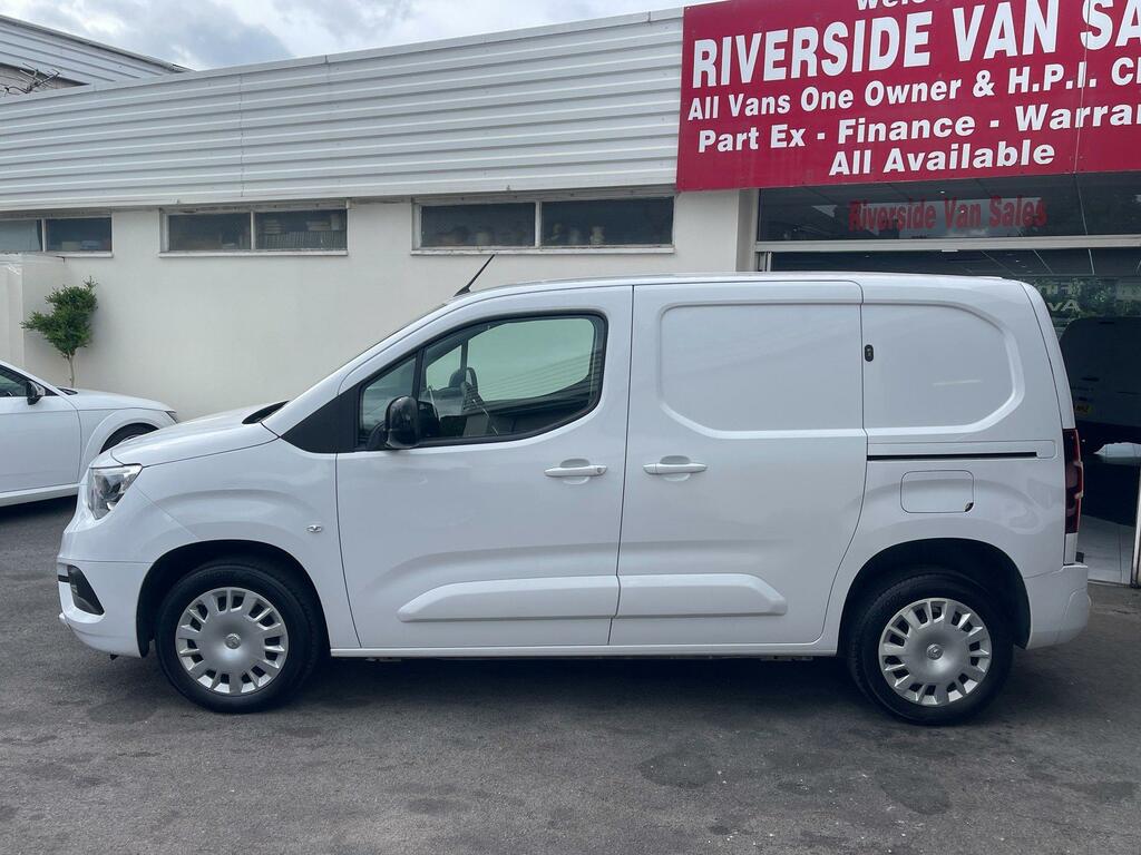 Vauxhall Combo Diesel White #2