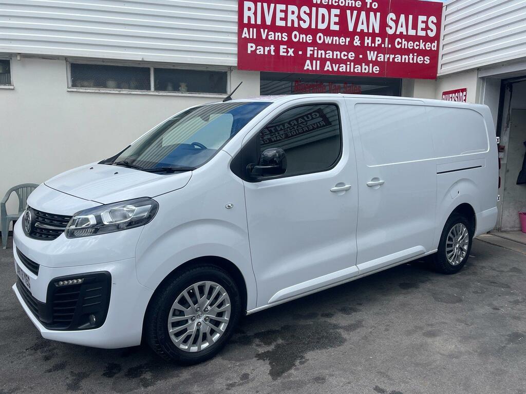 Vauxhall Vivaro Diesel White #4