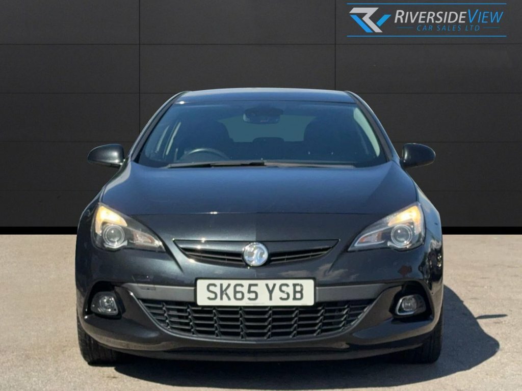 Vauxhall Astra GTC 1.6L Limited Edition Black #3