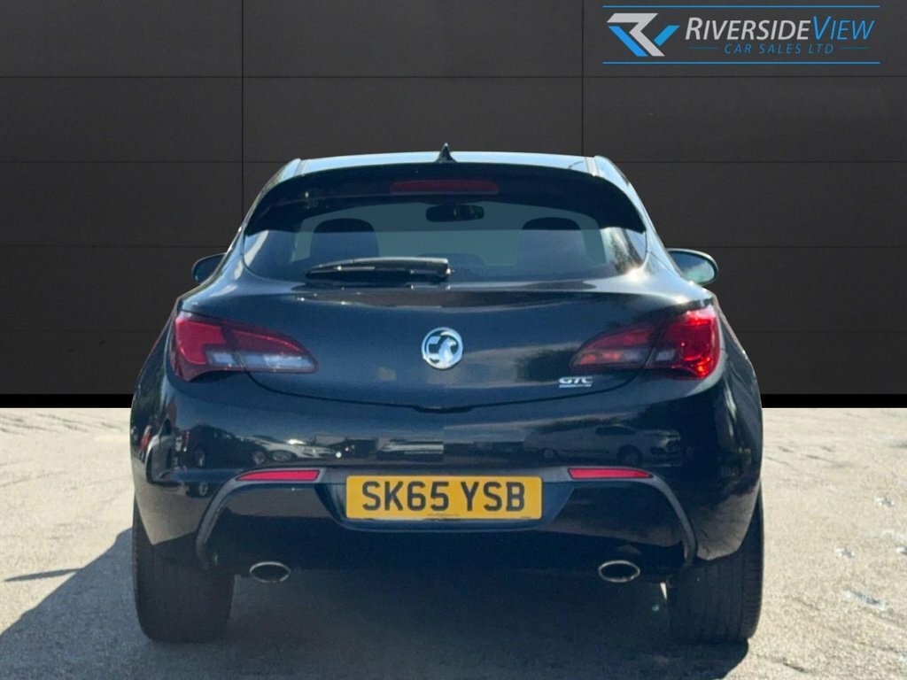 Vauxhall Astra GTC 1.6L Limited Edition Black #5