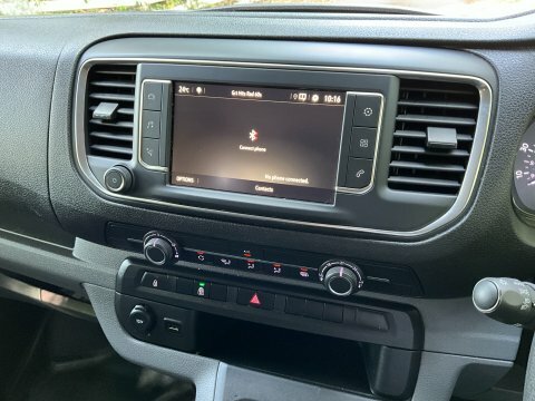 Vauxhall Vivaro 2900 1.5D 100Ps Dynamic H1 Van White #28