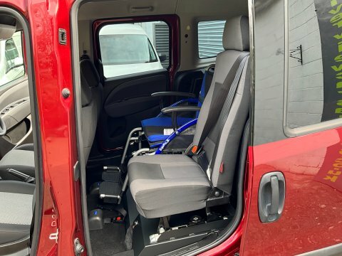 Fiat Doblo Cargo 1.6 White #11