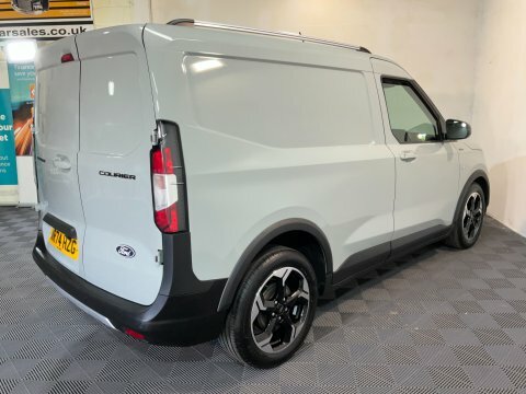 Ford Transit Courier 1.0 Ecoboost Active  #6