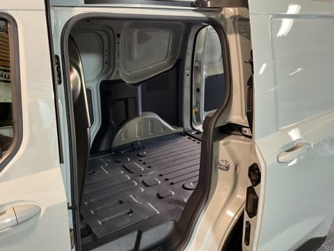 Ford Transit Courier Limited Black #9