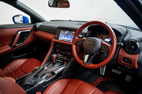Nissan GT-R Premium Edition Blue #2