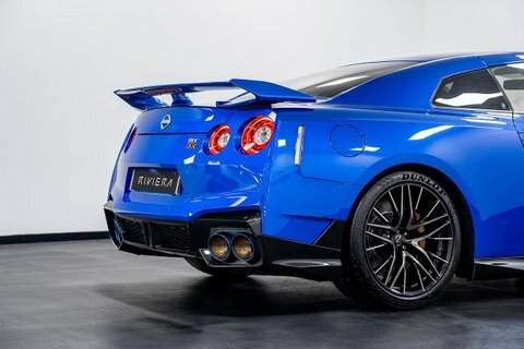 Nissan GT-R Premium Edition Blue #17
