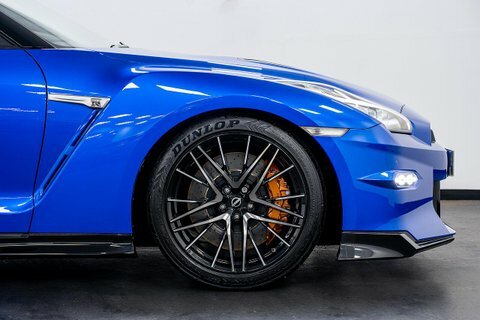 Nissan GT-R Premium Edition Blue #15