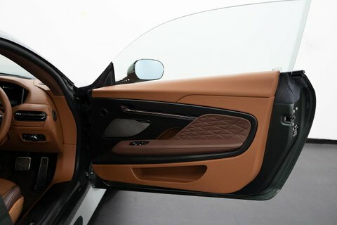 Aston Martin DB12 4.0 V8 Coupe 