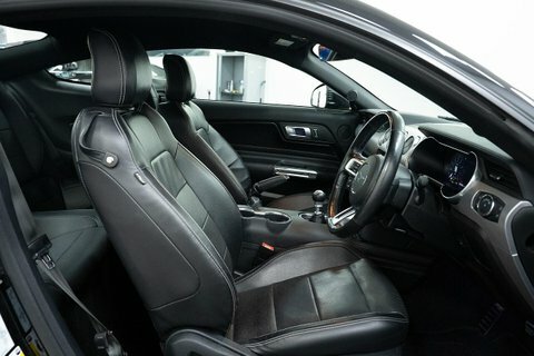 Ford Mustang 5.0 V8 Gt Black #4