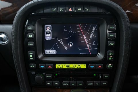 Jaguar XJ 3.0D V6 R-sport #10