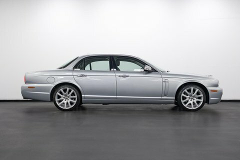 Jaguar XJ 3.0D V6 R-sport #20