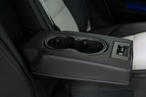 Porsche Taycan 320Kw 4 105Kwh Grey #24