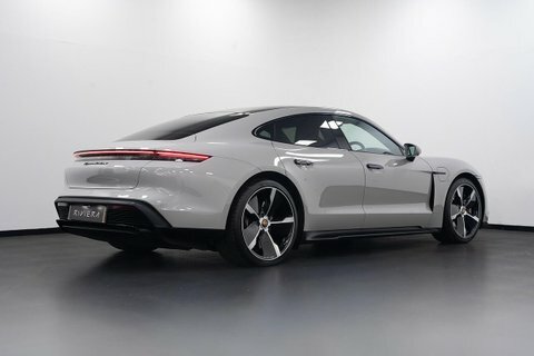 Porsche Taycan 320Kw 4 105Kwh Grey #34