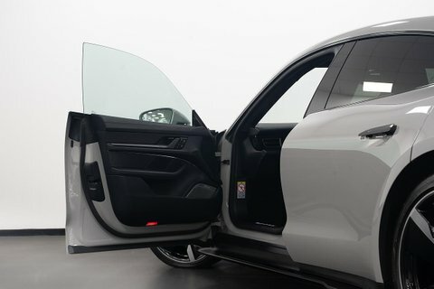 Porsche Taycan 320Kw 4 105Kwh Grey #17