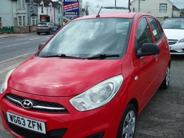 Hyundai I10 1.2 Classic Hatchback WG63ZFN Red #3
