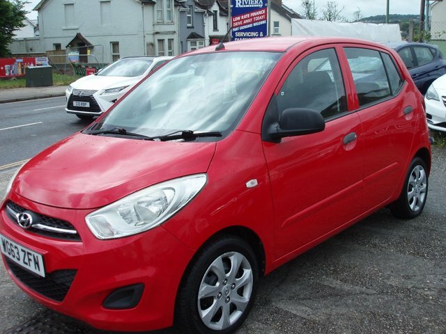 Hyundai I10 1.2 Classic Hatchback WG63ZFN Red #4