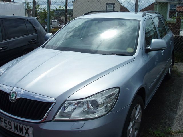 Skoda Octavia 1.8 Tsi Elegance Estate Blue #3
